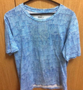 ユニクロ ドット柄Tシャツ